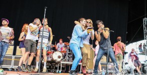 Young the Giant @ FIrefly 2012