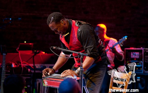 Robert Randolph & the Family Band 11.23.12 Brooklyn Bowl NYC