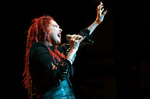 Dana (distortion) Photo