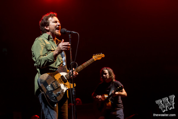 Pearl Jam 11.26.13 Oracle Arena – Oakland, CA