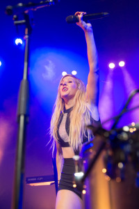 Ellie Goulding Waster-12