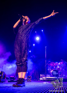 imagine-dragons-at-izod-center-2
