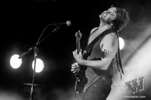 imagine-dragons-at-izod-center-5