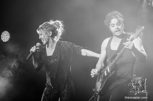 imagine-dragons-at-izod-center-7