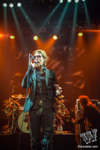 13-IMG_0574_Buckcherry-5_13_14-Gramercy_Russo_W