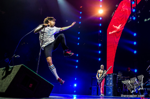 Red Hot Chili Peppers Share ‘Nerve Flip’