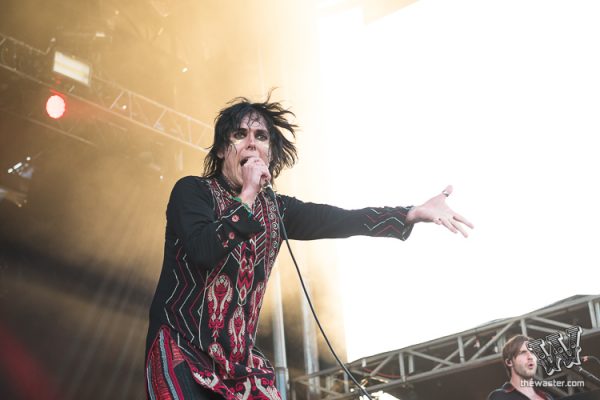 The Struts Share New Single, “I Hate How Much I Want You”