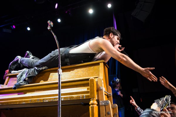 Low Cut Connie 12.21.19 Union Transfer